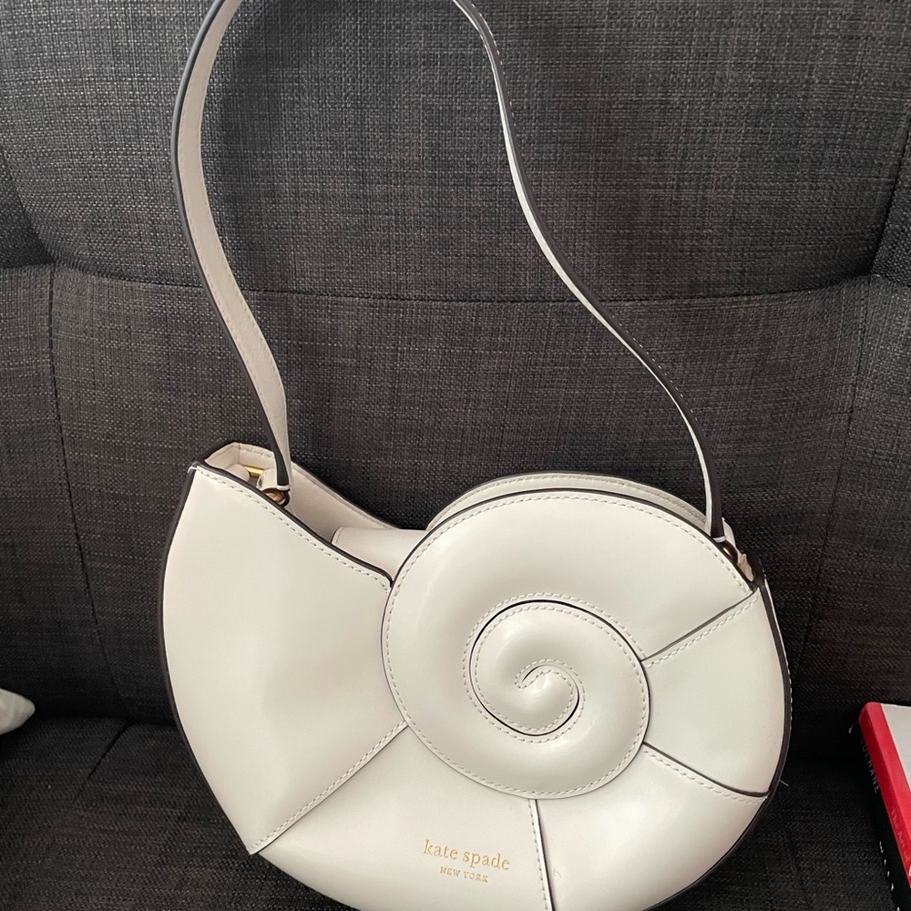 NWT KATE SPADE Cream What the Shell Spiral Shoulder Bag